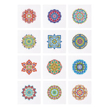 Foto laden in Gallery viewer, 12 Mini Diamond Paintings - Mandala set